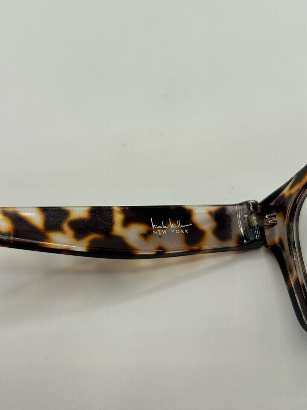 Tortoiseshell Rectangular Readers - Picture 5 of 5